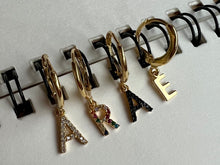 Carica l'immagine nel visualizzatore di Gallery, Mary Hoop